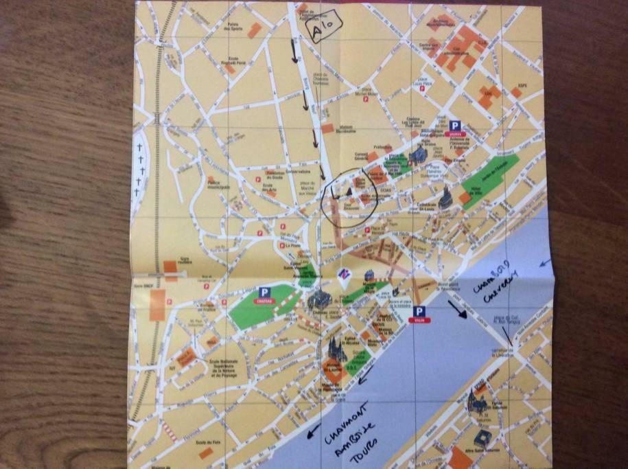 Loire Velo 3 Appartements Moderne Velo Parking 20 Places Velos Centre Ville Historique Blois Ngoại thất bức ảnh